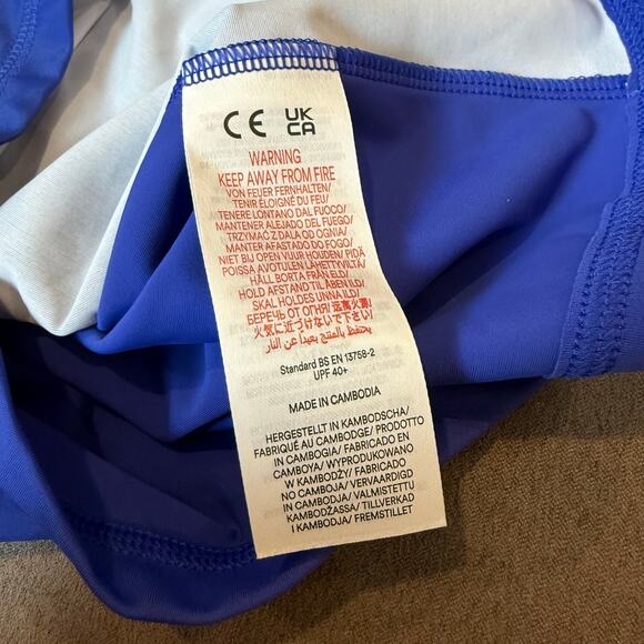 Mini Boden Boys Swimsuit 2 Piece Set Shorts Rashguard Top Red Stripe 5 6 5T - Picture 11 of 12